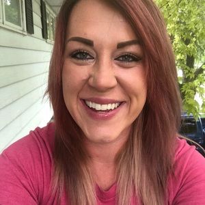 Meet your Posher, Kayla